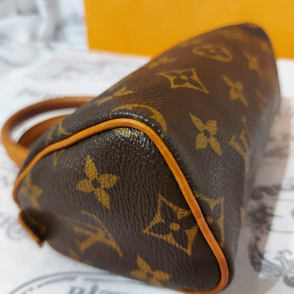 πSOLDπ Louis Vuitton Monogram Speedy Mini Sac HL - Picture 14 of 16